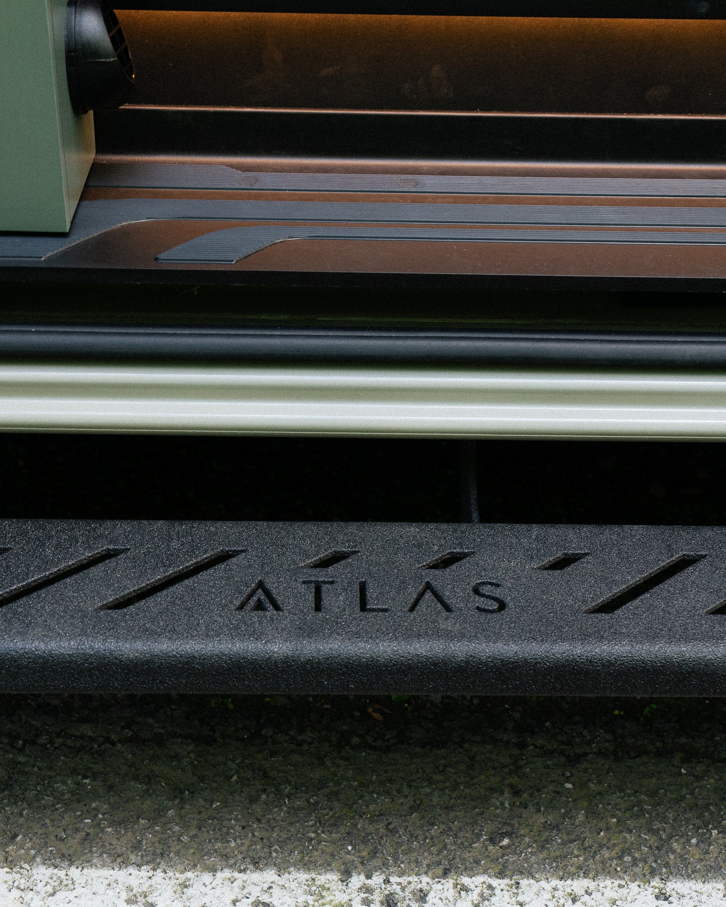 Marche Pied Atlas 98'' pour mercedes spinter coté passager