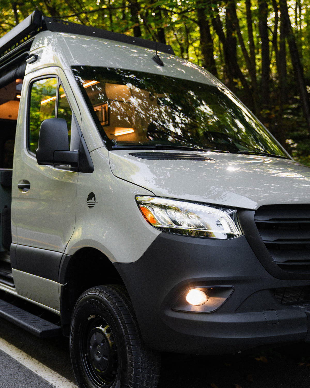 Evazion – Mercedes Sprinter 2027 144’’ 2WD ou AWD en Option (disponible en commande)