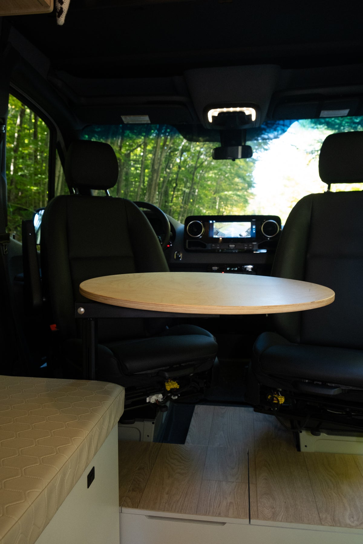 Phenix – Mercedes Sprinter 2027 144’’ RWD ou AWD 2500 (Disponible sur commande seulement)