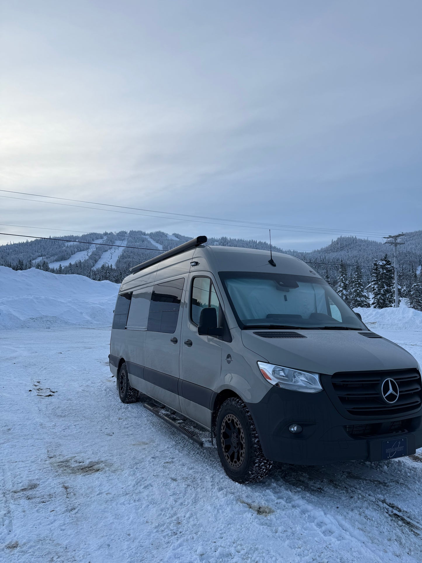 Champion (Mercedes Sprinter 170'' 2500) – Véhicule de location disponibles dès octobre