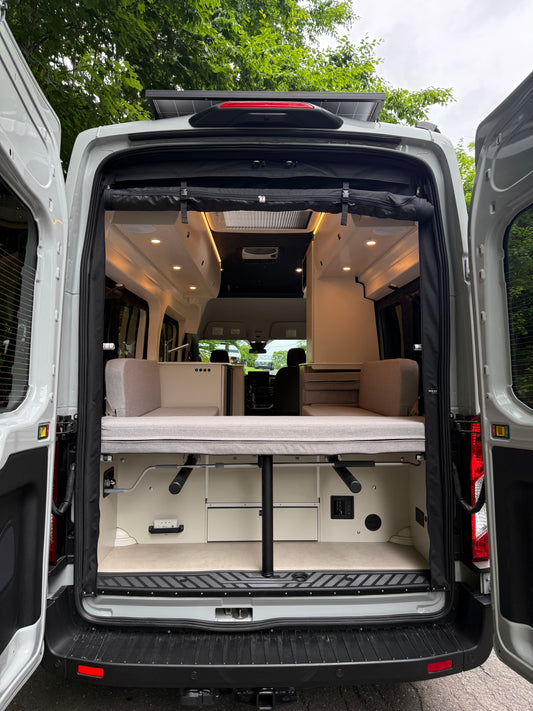 Evazion – Ford Transit 2025 148’’ AWD 250 - Démonstrateur