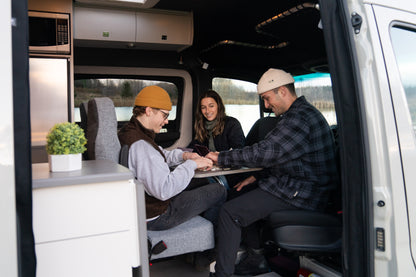 Evazion – Mercedes Sprinter 2025 144'' AWD 2500 - Demonstrator