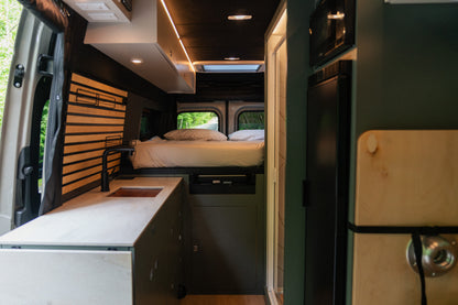 Phenix XL – Mercedes Sprinter 2025 170’’ AWD 2500 - Démonstrateur réservé