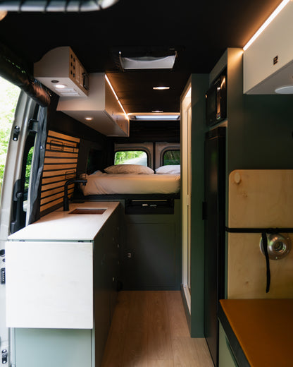 Phenix XL – Mercedes Sprinter 2025 170’’ AWD 2500 - Démonstrateur réservé