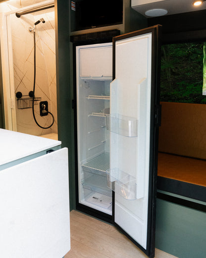 Phenix XL – Mercedes Sprinter 2025 170’’ AWD 2500 - Démonstrateur réservé