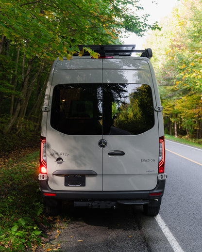 Evazion – Mercedes Sprinter 2025 144’’ AWD 2500 - Démonstrateur