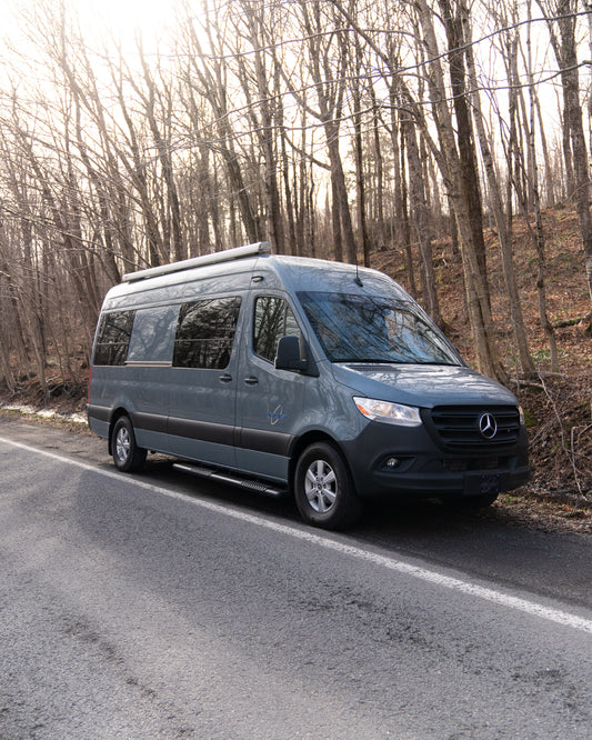 Evazion XL (Mercedes Sprinter 170) Rental vehicle available