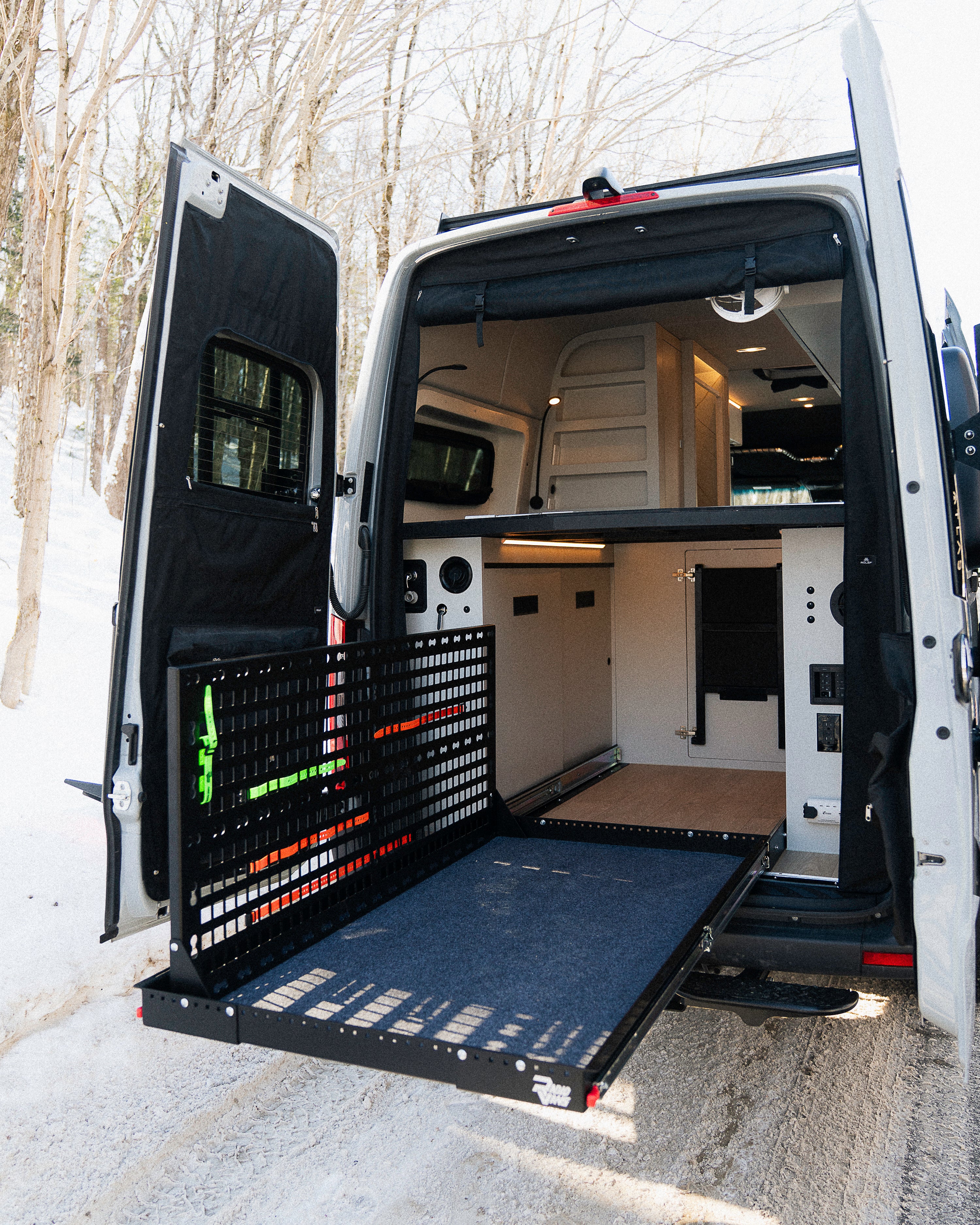 Phenix XL 2.0 - Mercedes Sprinter 170 AWD Van | New West – NEW WEST