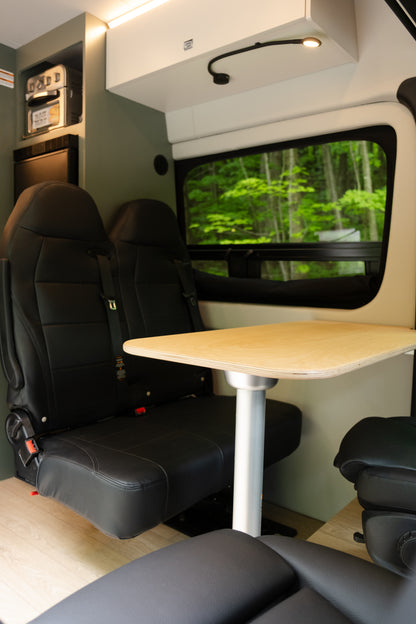 Champion- Mercedes Sprinter 2027 170'' RWD ou AWD en option 2500-3500  (Disponible sur commande)