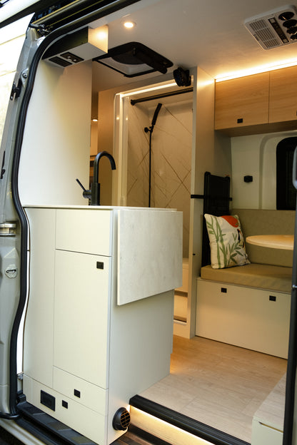 Phenix – Mercedes Sprinter 2027 144’’ RWD ou AWD 2500 (Disponible sur commande seulement)