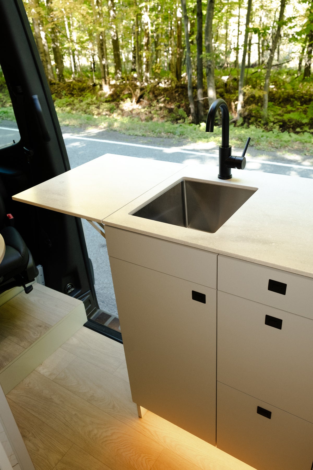 Phenix – Mercedes Sprinter 2027 144’’ RWD ou AWD 2500 (Disponible sur commande seulement)
