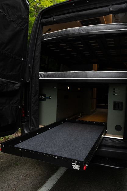 Champion- Mercedes Sprinter 2027 170'' RWD ou AWD en option 2500-3500  (Disponible sur commande)