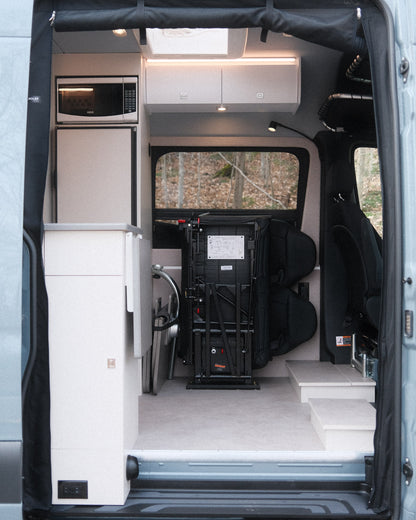 Evazion XL (Mercedes Sprinter 170) Rental vehicle available