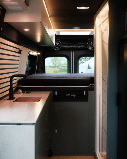 Phenix XL – Mercedes Sprinter 2025 170’’ AWD 2500 - Démonstrateur réservé