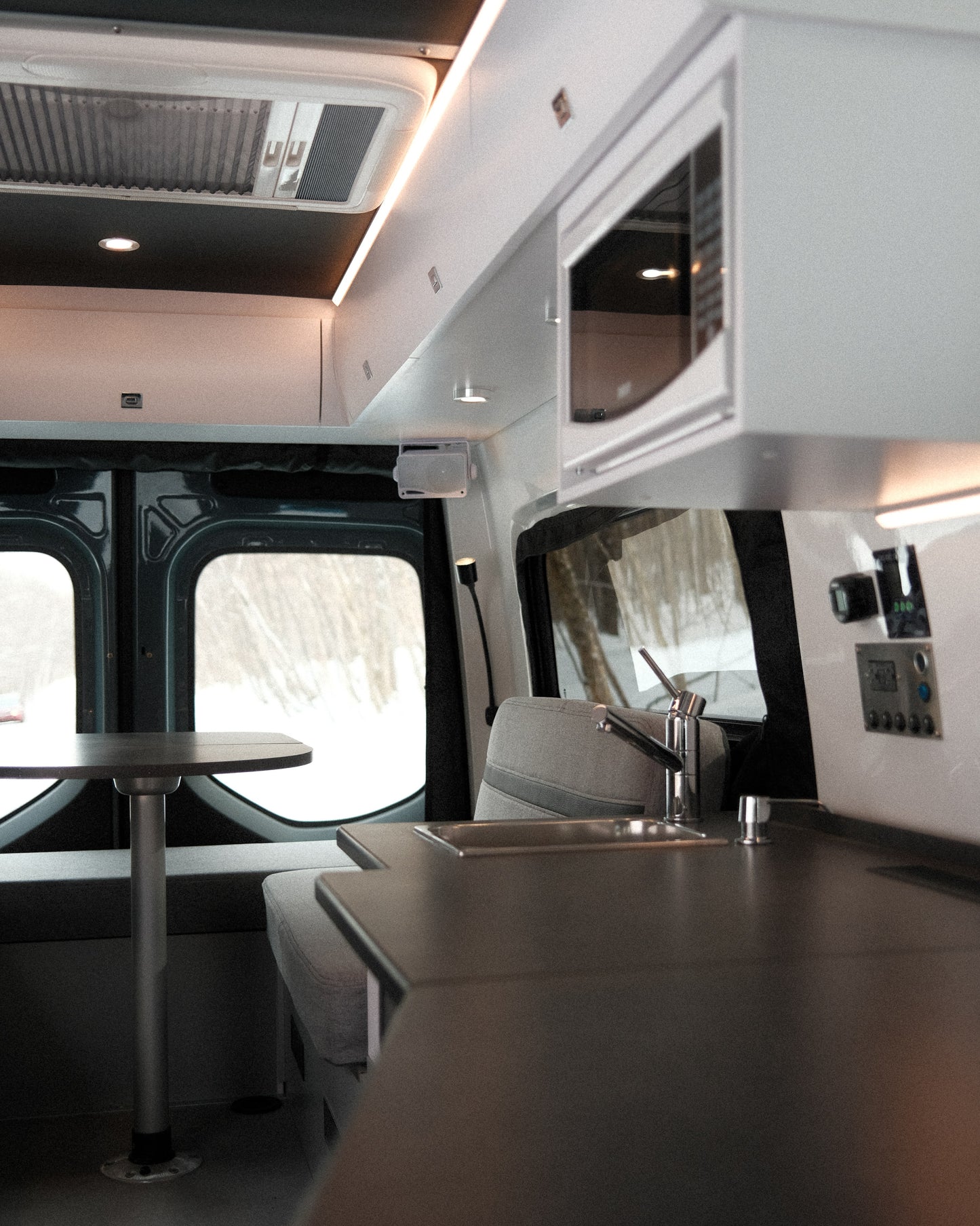 Evazion – Mercedes Sprinter 2023 144’’ 2500 – Usagé