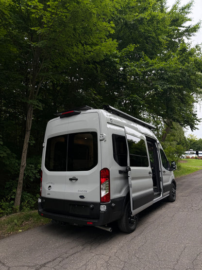 Evazion – Ford Transit 2025 148’’ AWD 250 - Démonstrateur