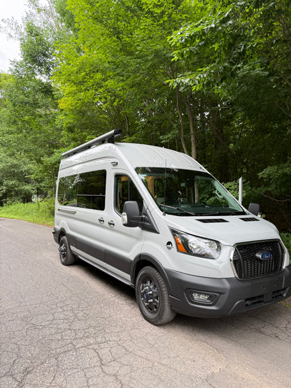 Evazion – Ford Transit 2025 148’’ AWD 250 - Démonstrateur