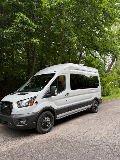 Evazion – Ford Transit 2025 148’’ AWD 250 - Démonstrateur