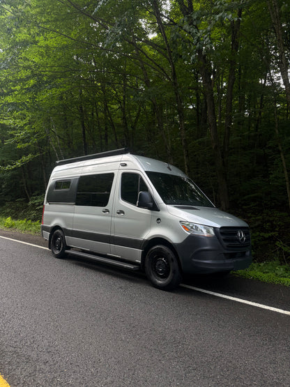 Phenix – Mercedes Sprinter 2025 144’’ RWD  Usagé (11 995KM)