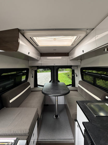 Evazion – Mercedes Sprinter 2016 144’’ RWD Usagé