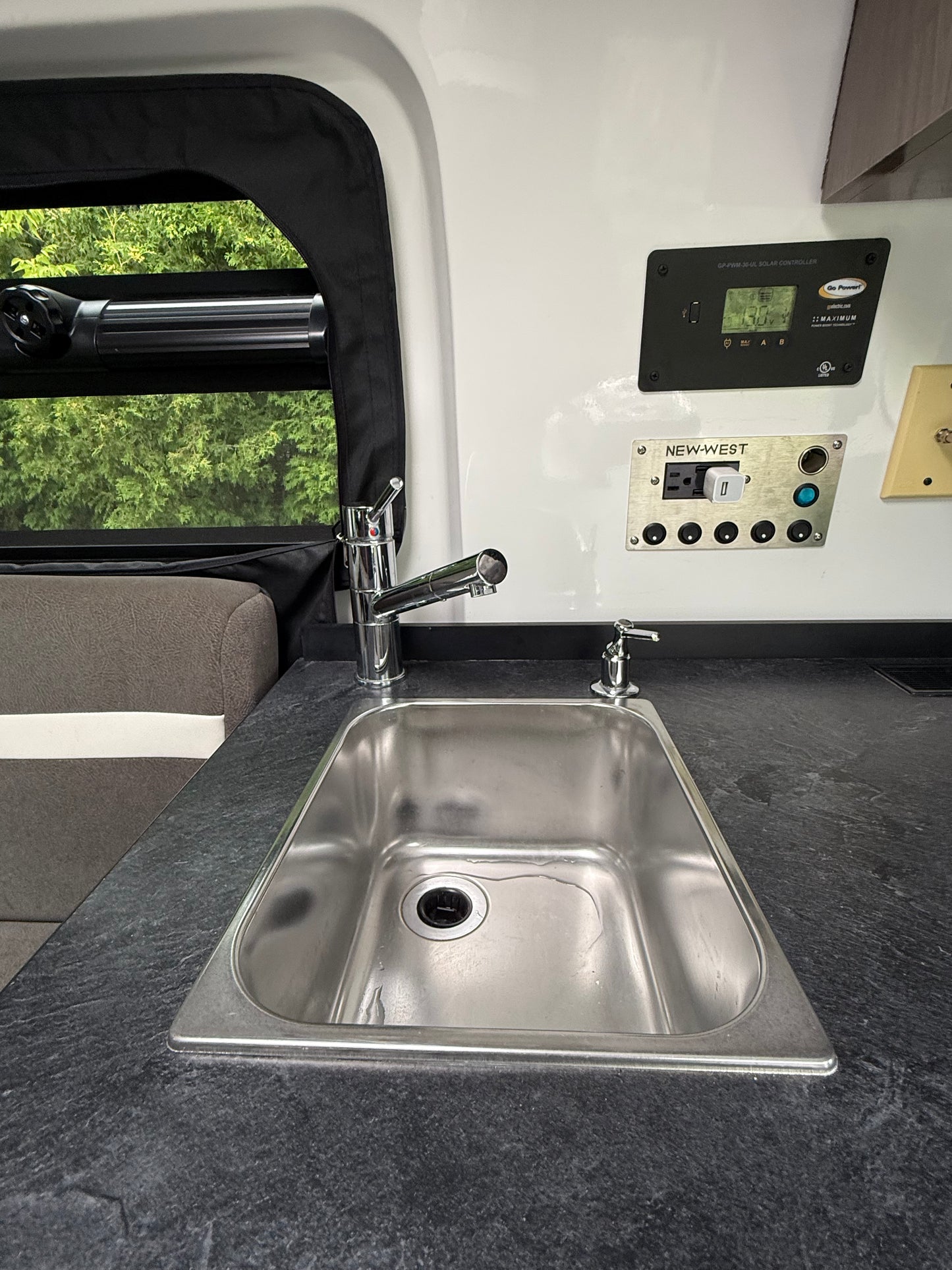 Evazion – Mercedes Sprinter 2016 144’’ RWD Usagé