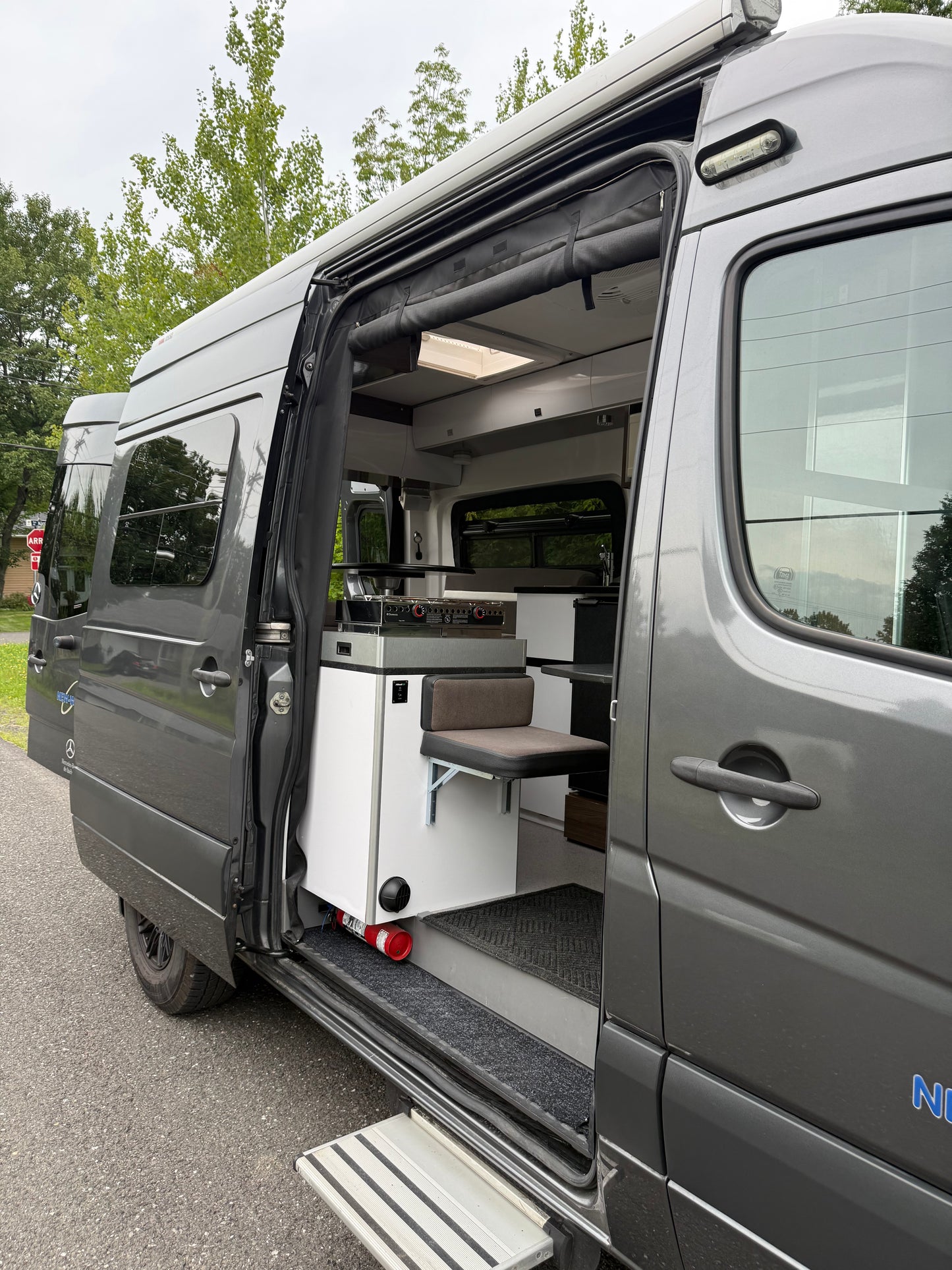 Evazion – Mercedes Sprinter 2016 144’’ RWD Usagé