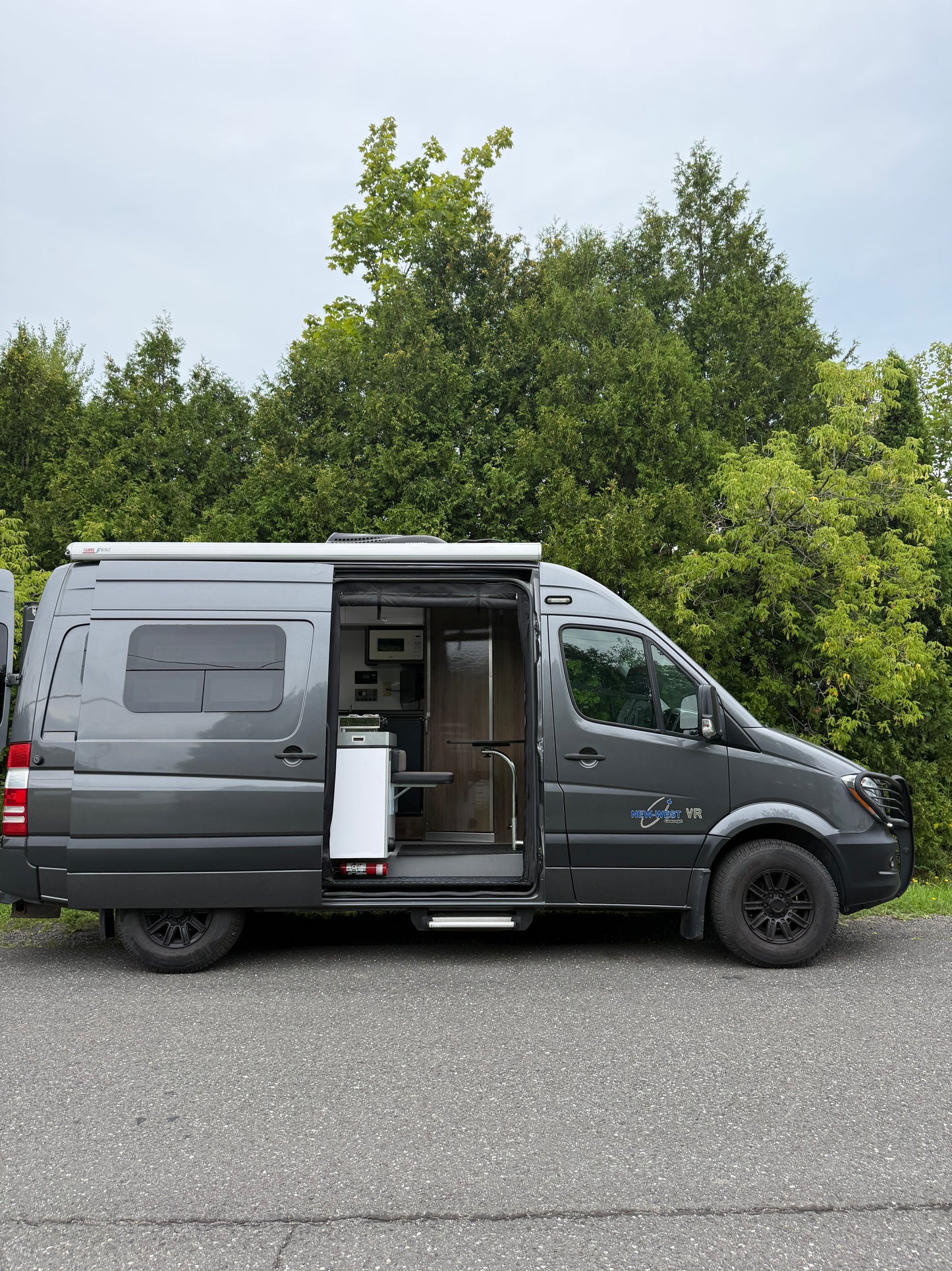 Evazion – Mercedes Sprinter 2016 144’’ RWD Usagé