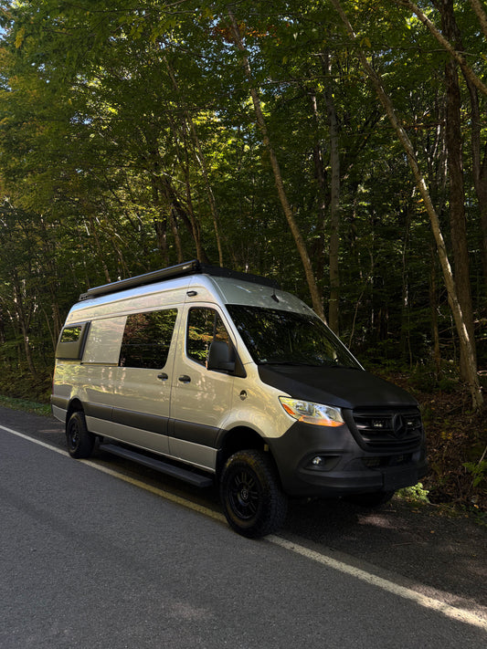 Phenix XL 2025 sur mercedes sprinter 170 (22.8 pied) AWD  usagé  (31 000 KM)