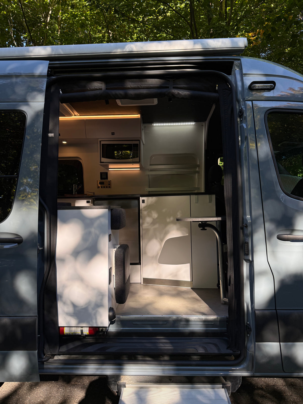 Evazion – Mercedes Sprinter 2022 144’’ RWD Usagé