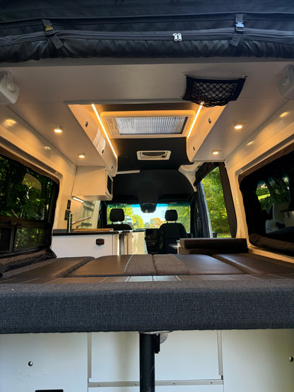 Evazion – Mercedes Sprinter 2022 144’’ RWD Usagé