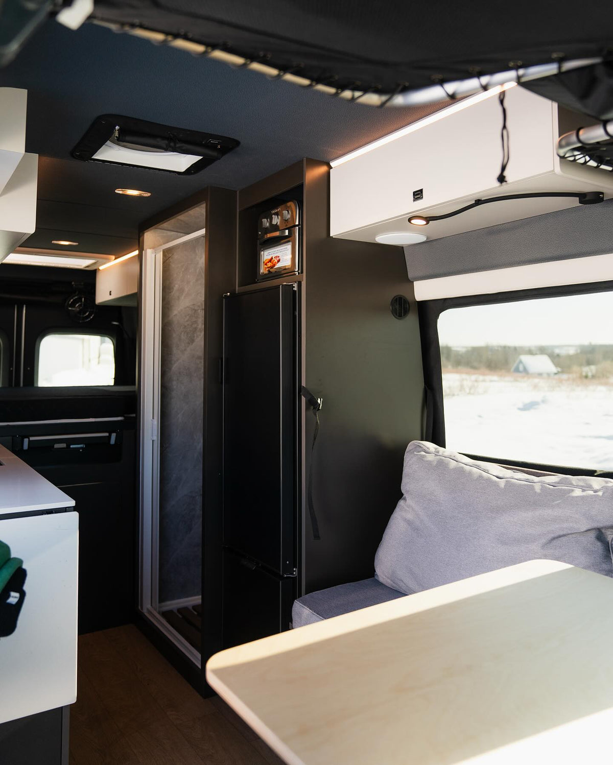 Phenix XL 2025 sur mercedes sprinter 170 (22.8 pied) AWD  usagé  (31 000 KM)